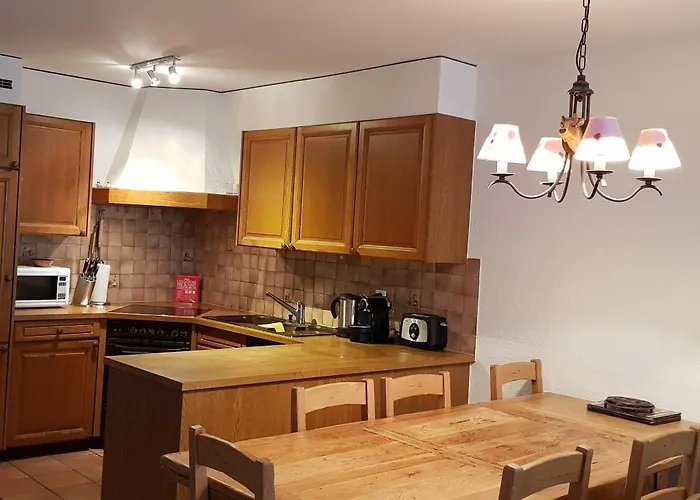 木屋 Rue De Bel-aube Joli 10 克莱恩 蒙塔纳